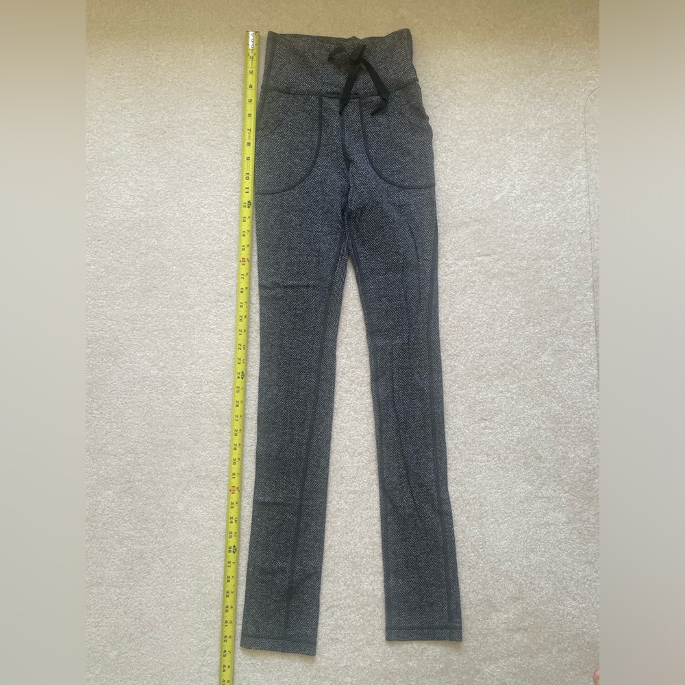 lululemon skinny will pant - size 2